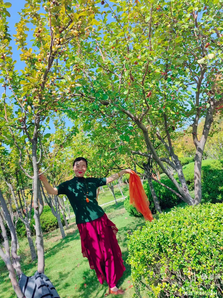 赵萍个人2024年照片资料